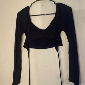 Long sleeve crop top tie